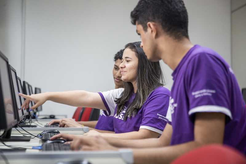 IOS abre 800 vagas para cursos de formação profissional gratuitos em administração, tecnologia e comunicação para jovens, na Grande São Paulo