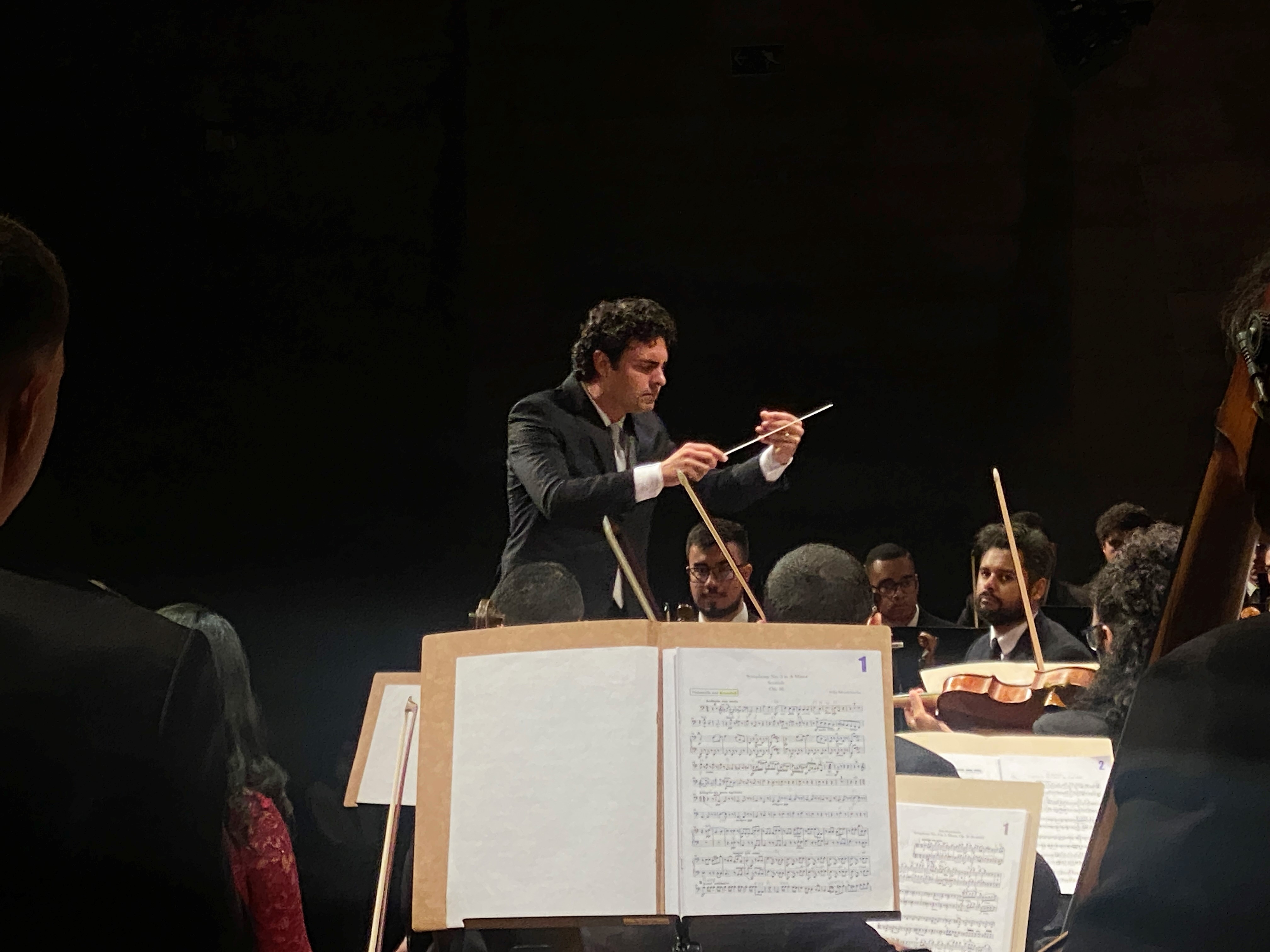 Orquestra da maior favela paulista apresenta Mozart e Mendelssohn no Teatro B32, no domingo (21/04), às 17h