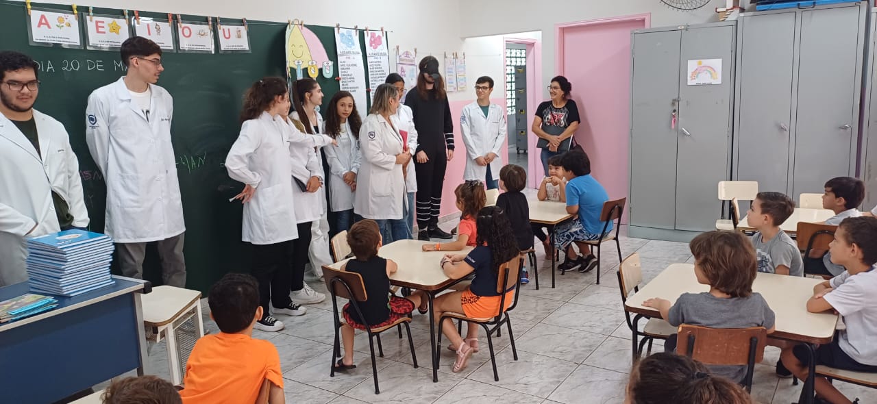 Escola ‘Ângelo Finoto’ desenvolve ações de combate à Dengue com alunos