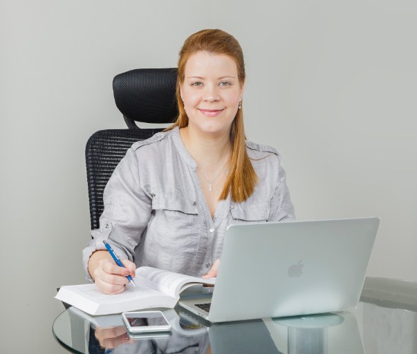 Como turistas podem se beneficiar do uso da Inteligência Artificial para planejar viagens