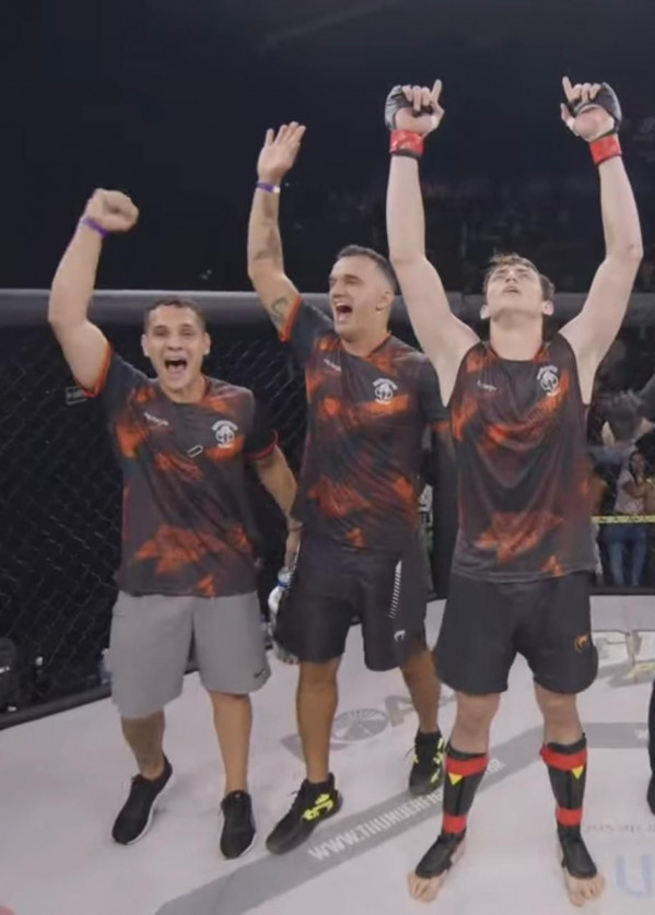 Lutador fernandopolense vence na estreia do MMA no Thunder Fight
