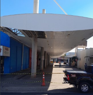 Prefeitura de Fernandópolis inicia reforma da cobertura da Feira Municipal