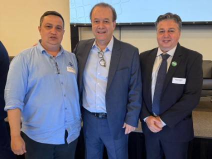 Vice-prefeito Mazeti participa de evento com o Secretário de Saúde do Estado, Eleuses Paiva