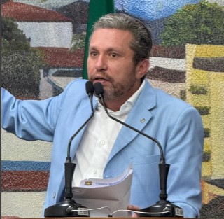 Fausto Pinato anúncia R$ 17,4 milhões em encontro na Câmara de Fernandópolis