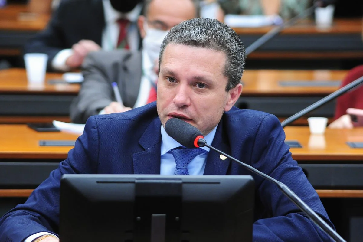 Deputado federal Fausto Pinato apoia criação da CPI para investigar o INSS