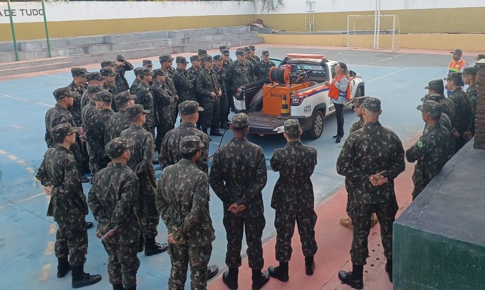 Defesa Civil promove capacitação com o Tiro de Guerra