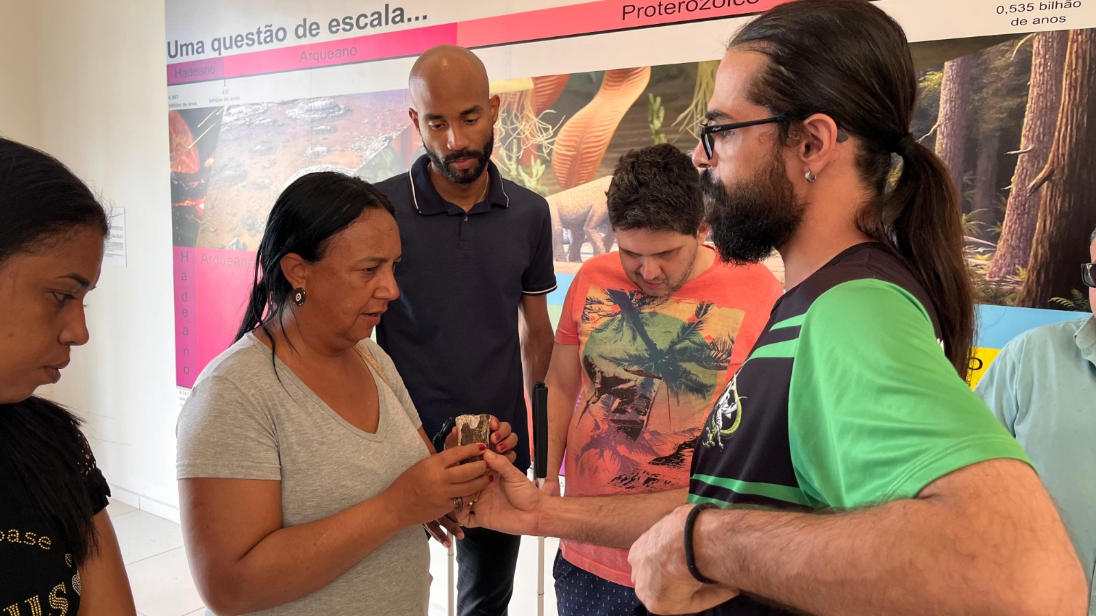 Integrantes da ADVF visitam o Museu de Paleontologia