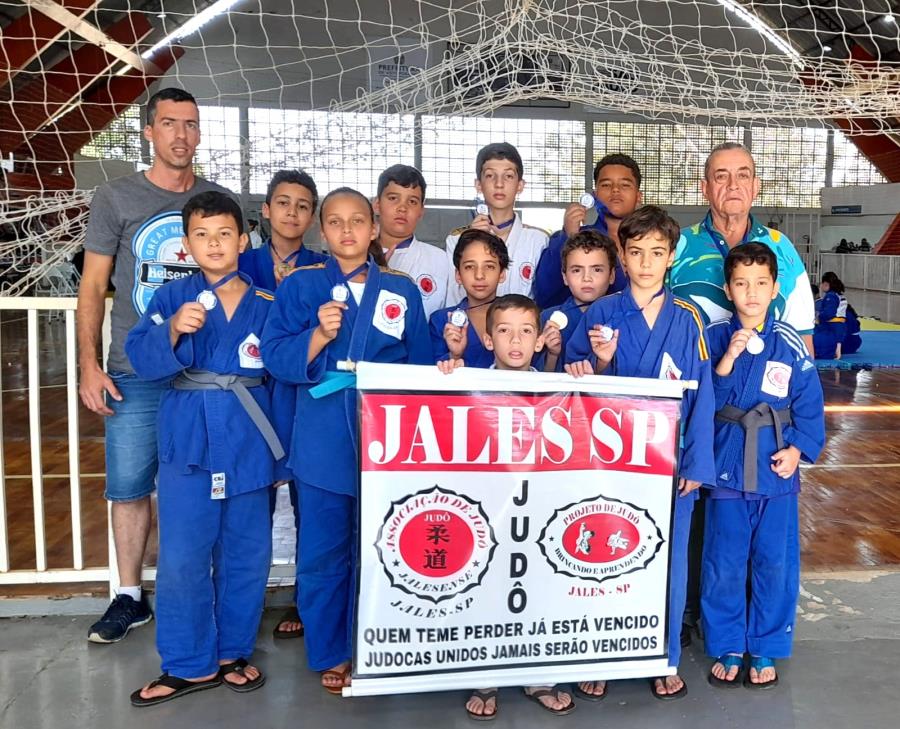 Judocas jalesenses conquistam medalhas na 3ª edição do Open Divisão Escolar em Votuporanga