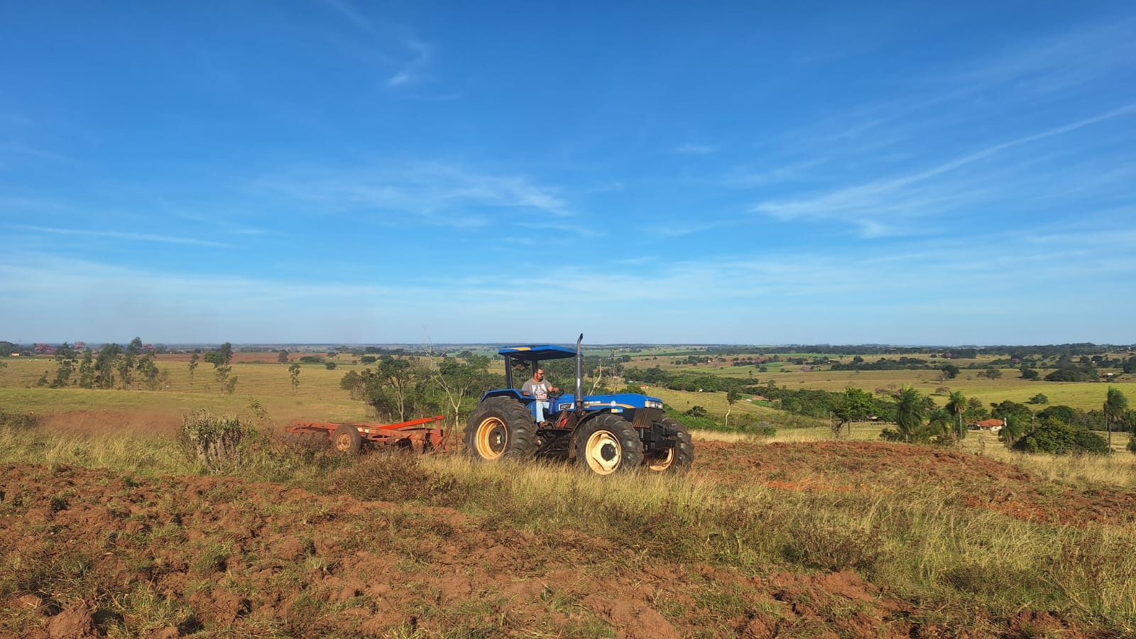 Prefeitura fortalece o trabalho rural com diversos serviços para produtores
