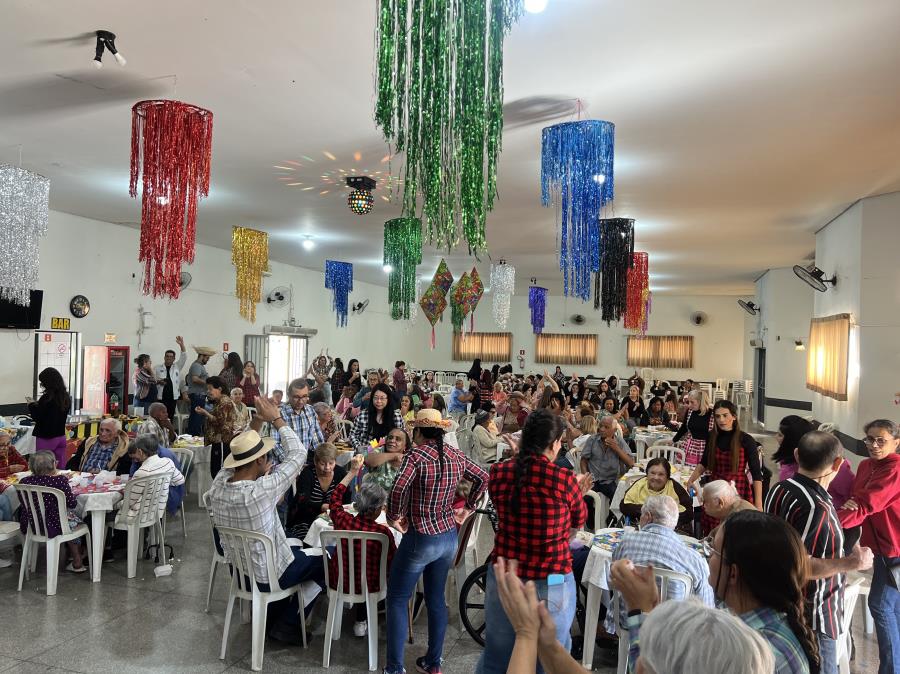 Arraiá do SUAS reúne alegria, música e integração com a Pessoa Idosa em Jales