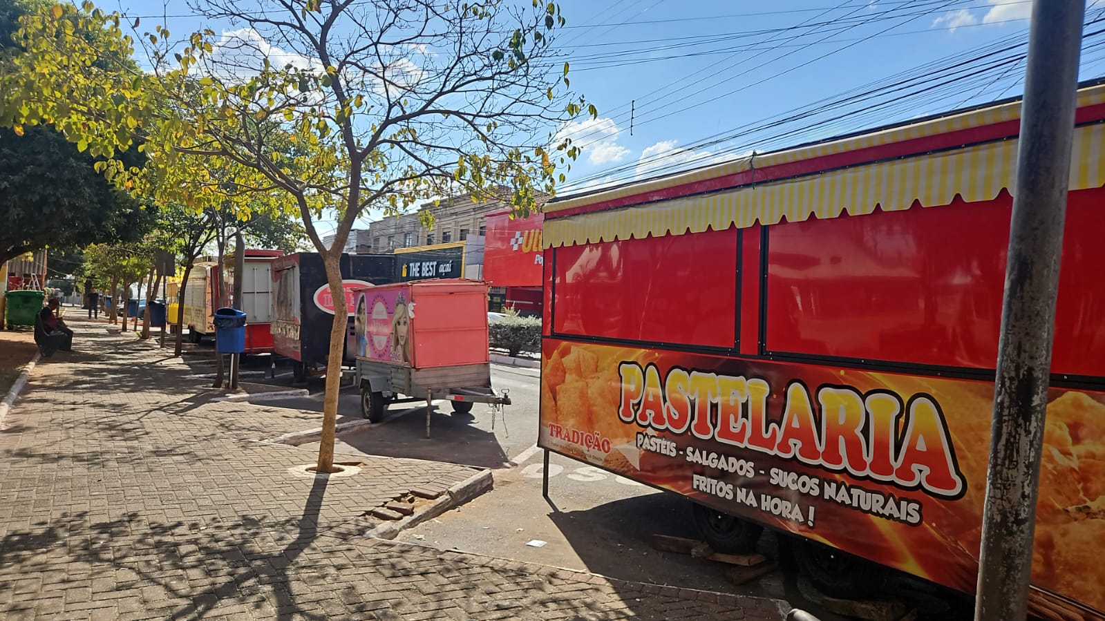 Fernanraiá terá food trucks e barracas de 16 entidades na Rua Gastronômica