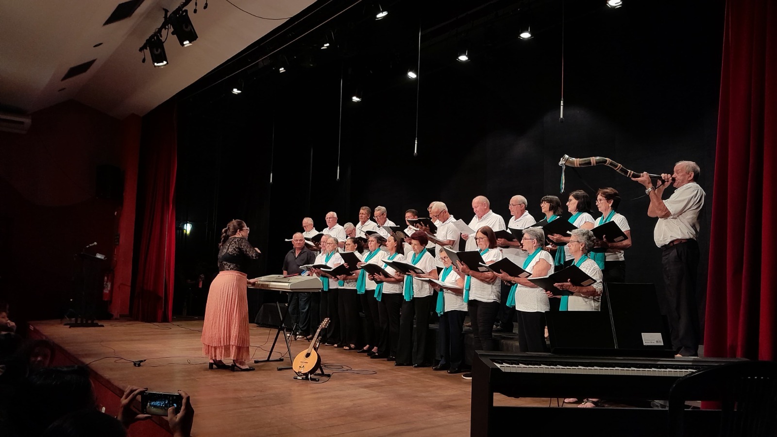 Coral Junino se apresenta nesta sexta-feira (25) no Fernanraiá