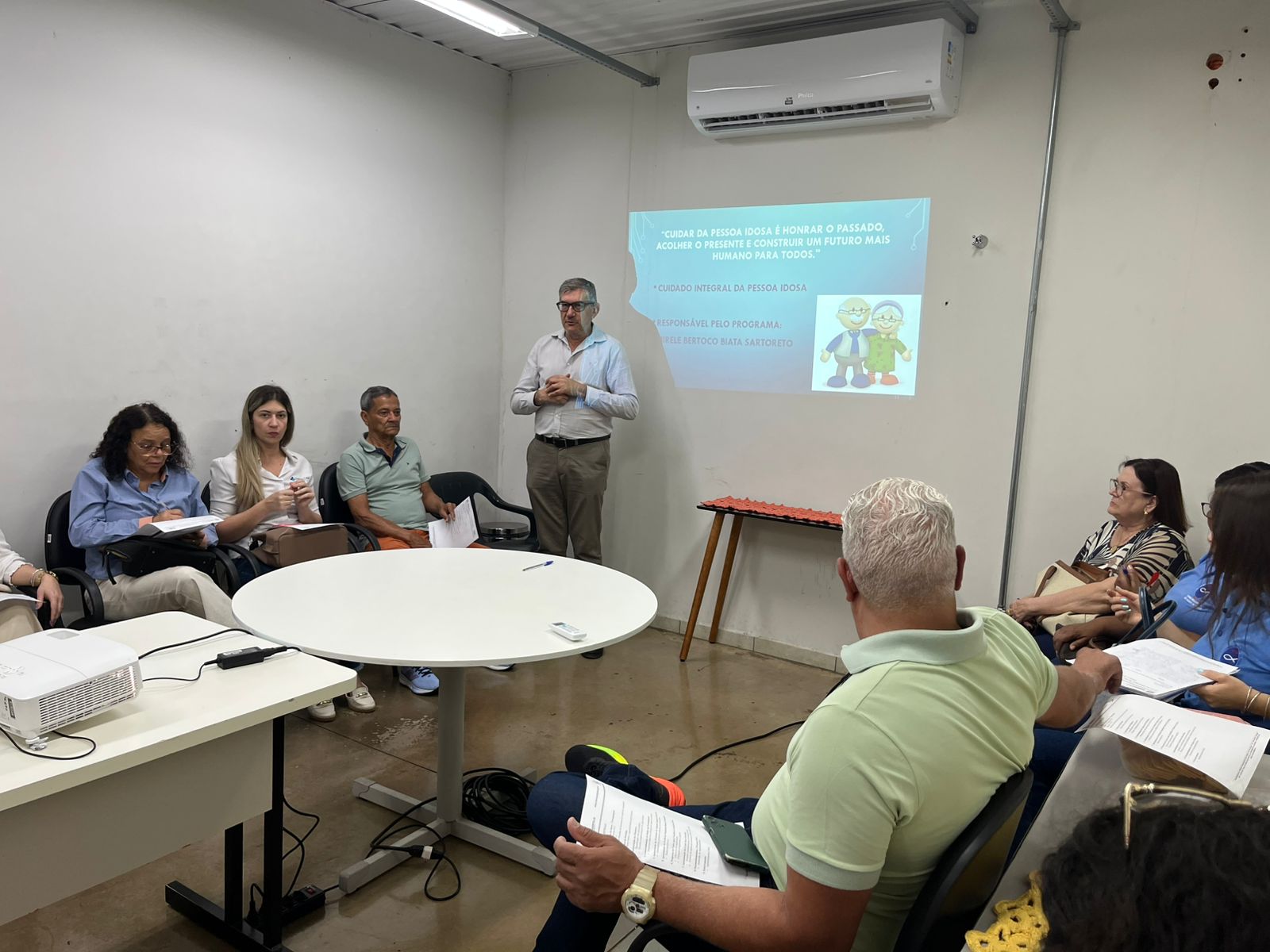 Saúde debate fortalecimento de políticas para a terceira idade