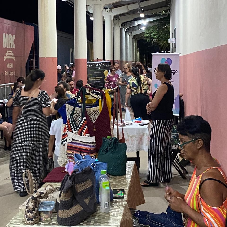 “Feira do dinossauro” atrai grande público à antiga Estação Ferroviária
