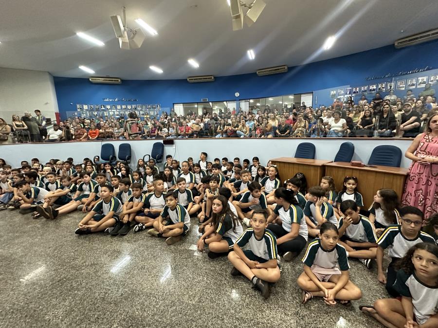 Jogos Escolares 2025 são encerrados com entrega de medalhas e troféus em Jales