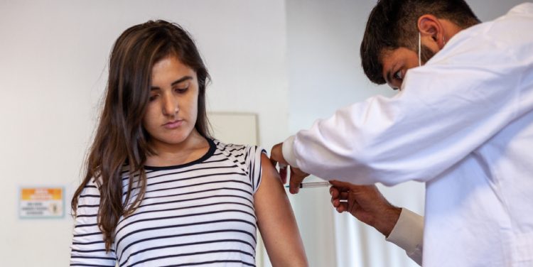 Campanha de Multivacinação vai até 31 de outubro em SP para crianças e adolescentes