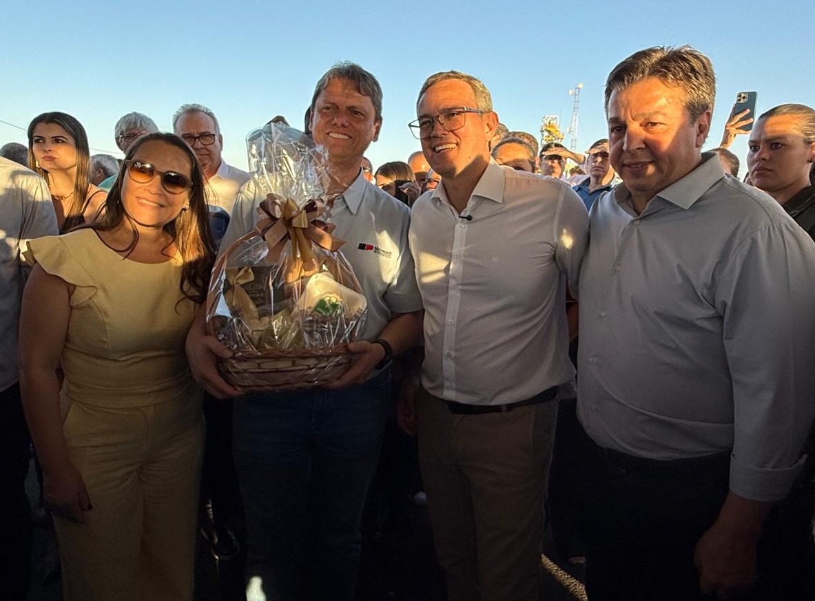 Governador Tarcísio encerra Caravana 3D em Fernandópolis com anúncio de obras