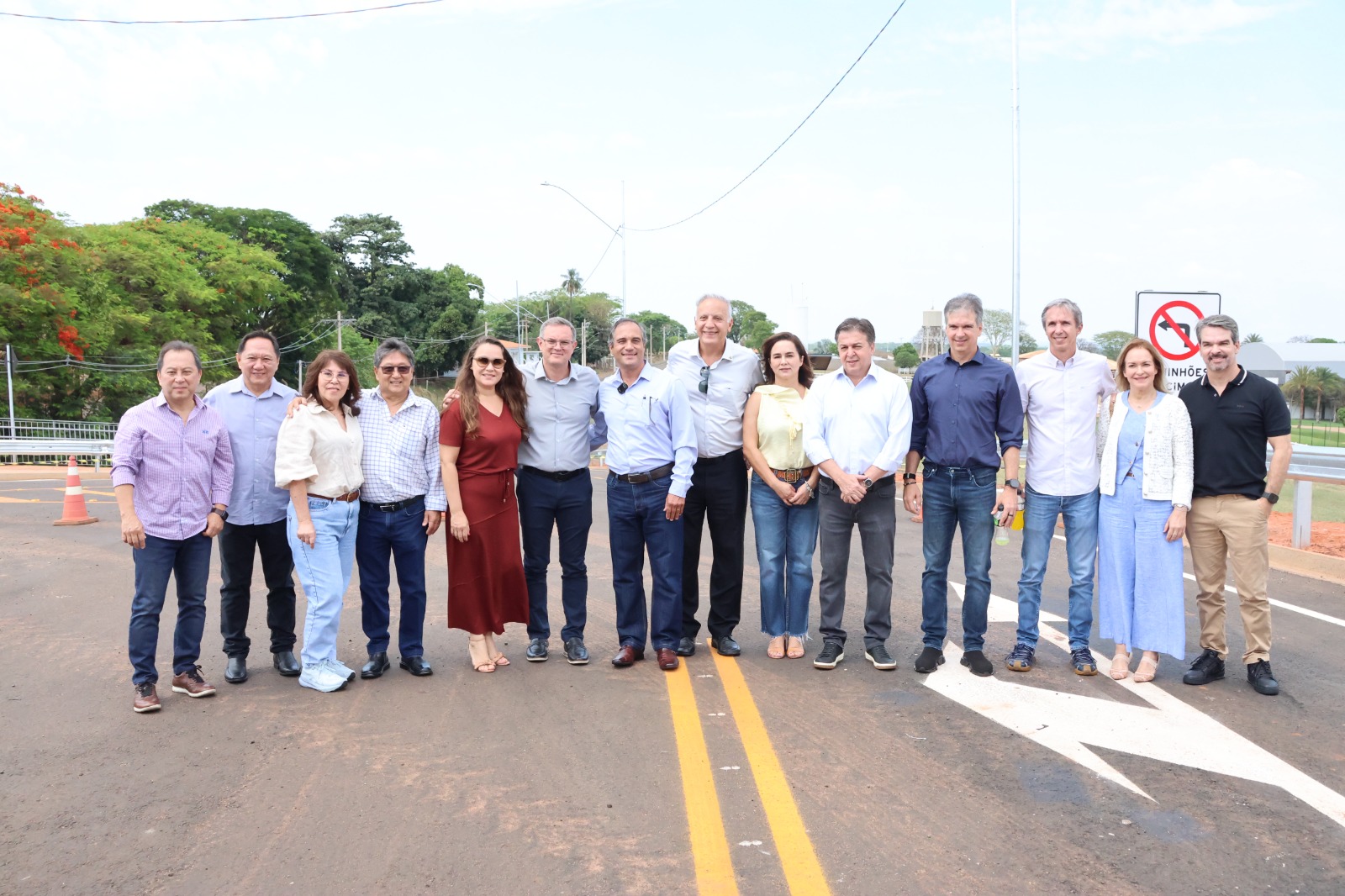 Em clima de emoção, cidade inaugura pontilhões “Antônio Faria” e “Masayuki Okuma”