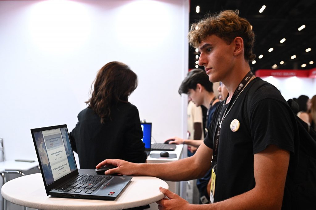 Jornada da TecnologIA inscreve para mais de 1 milhão de vagas gratuitas em cursos de Inteligência Artificial