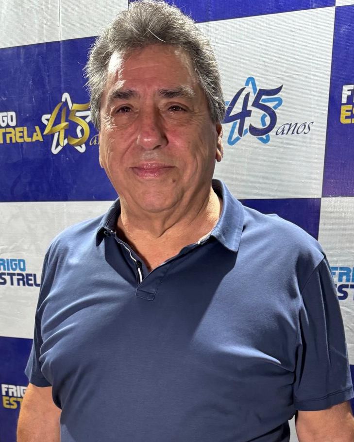 Vadão Gomes surge como possível candidato ao Senado em 2026