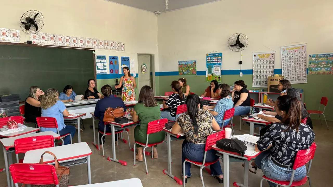 Secretaria de Educação orienta coordenadores sobre atividades de escuta infantil para o PMPI - Plano Municipal pela Primeira Infância