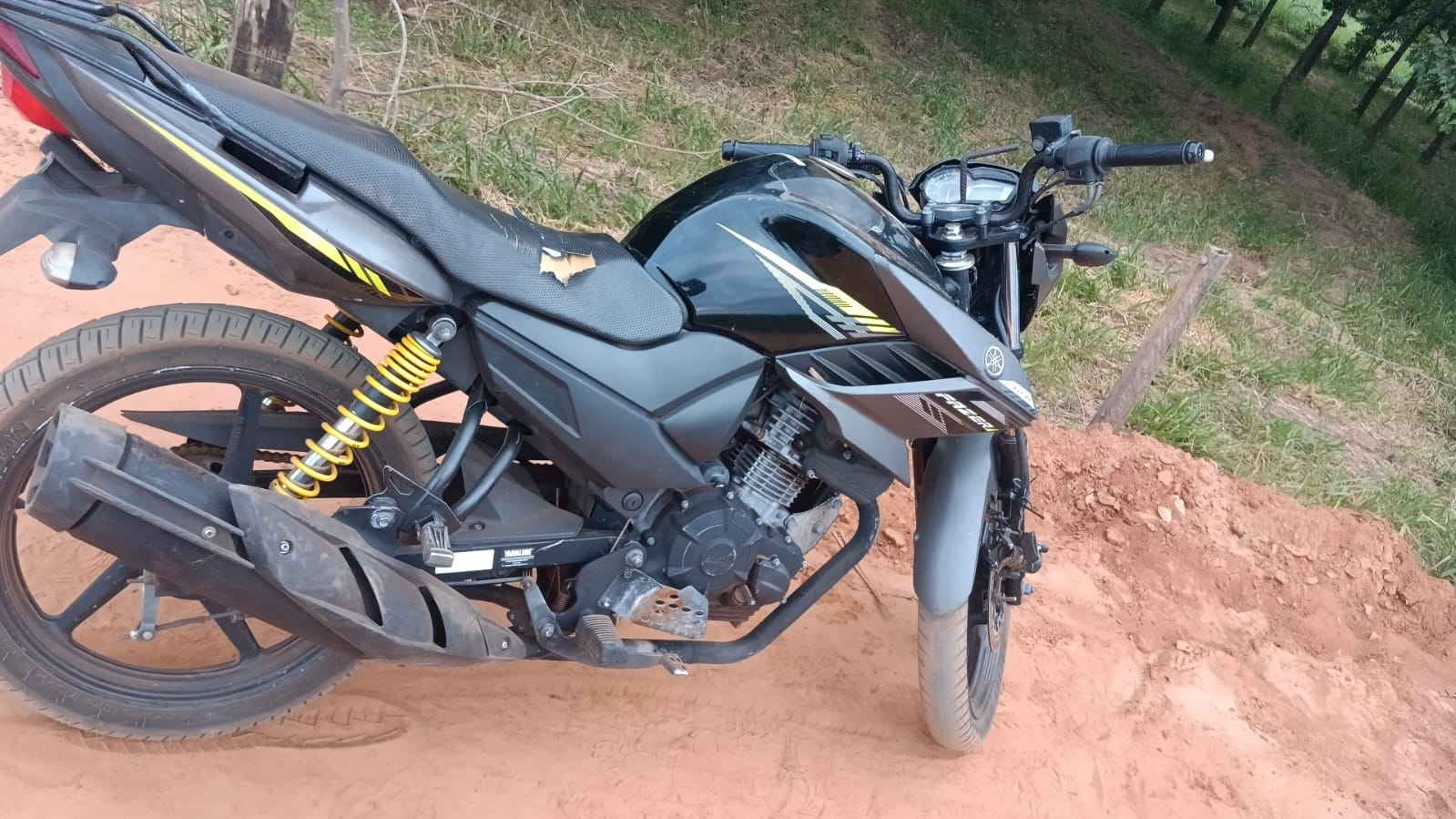 Atividade Delegada: Polícia Ambiental recupera motocicleta furtada