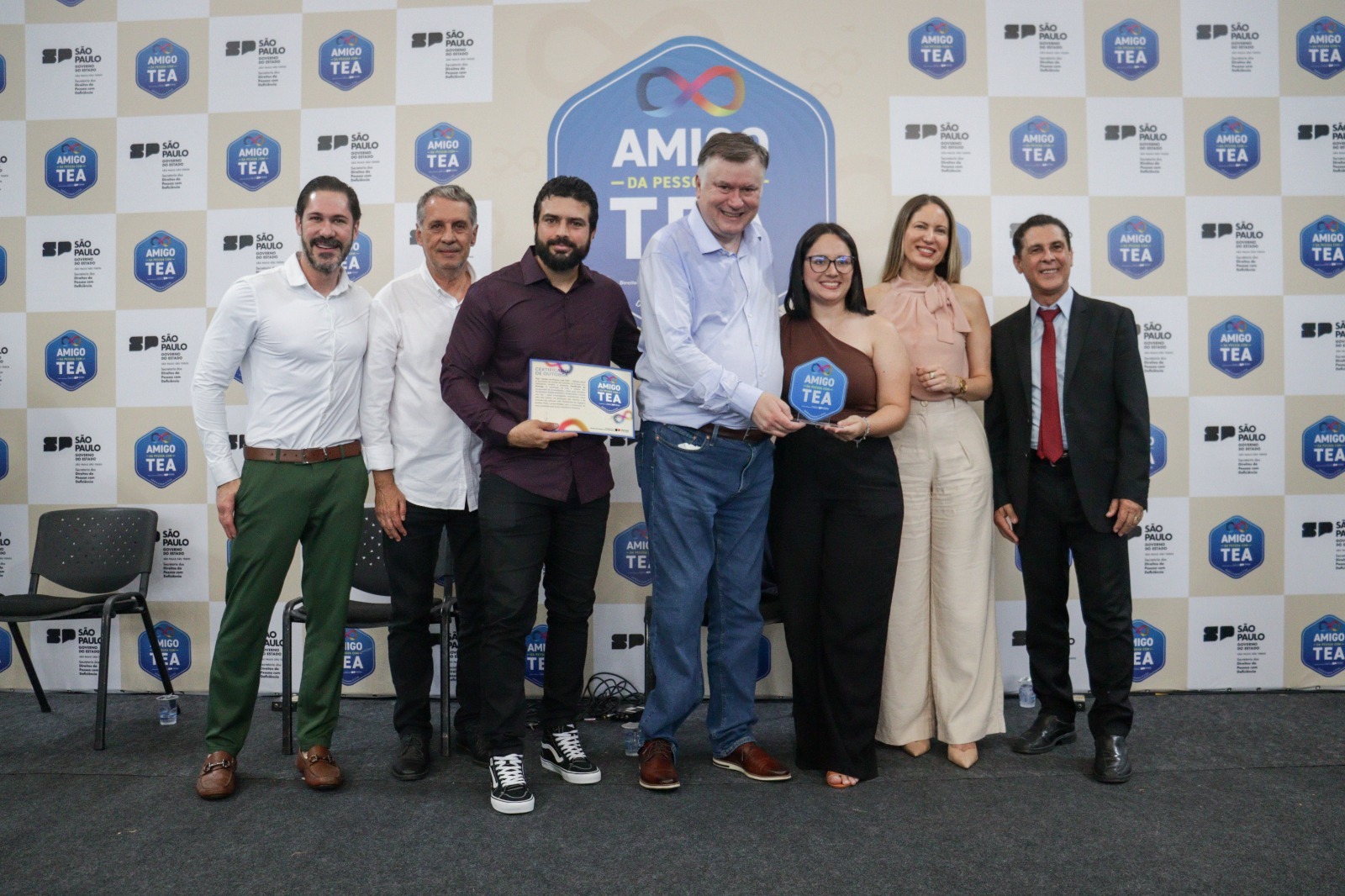 APAE de Fernandópolis recebe o Selo Amigo da Pessoa com TEA