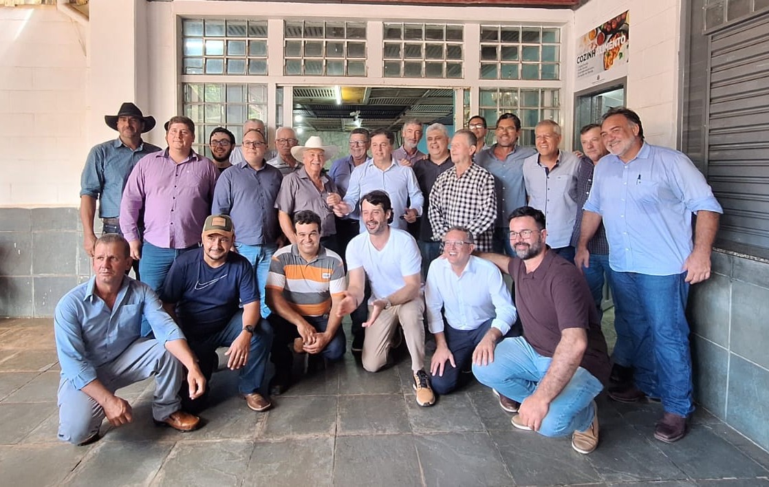 Prefeitura inaugura Cozinhalimento com presença do secretário estadual Guilherme Piai