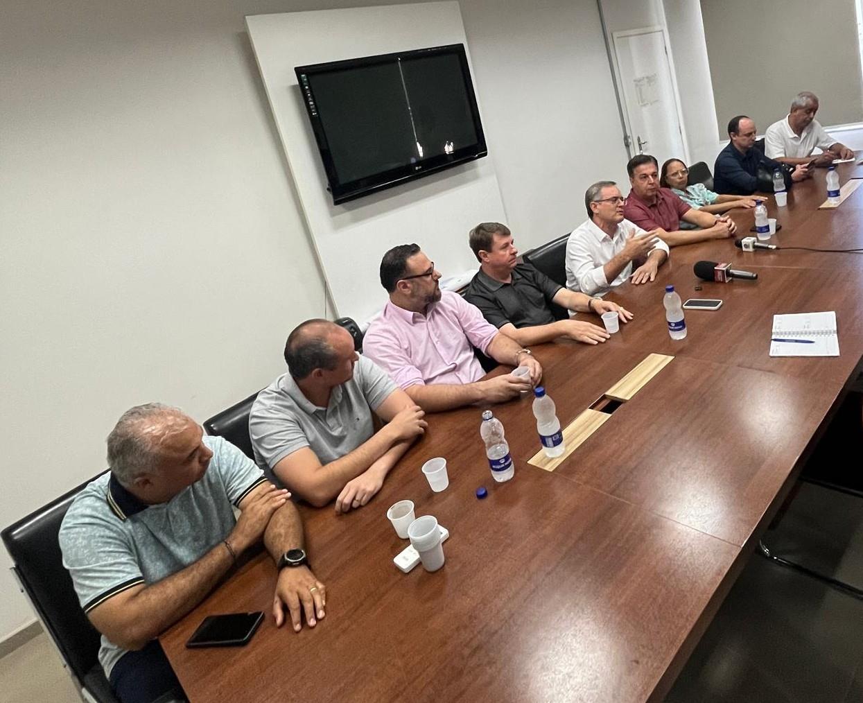 Nova empresa assume transporte coletivo com frota 0 km e serviço gratuito