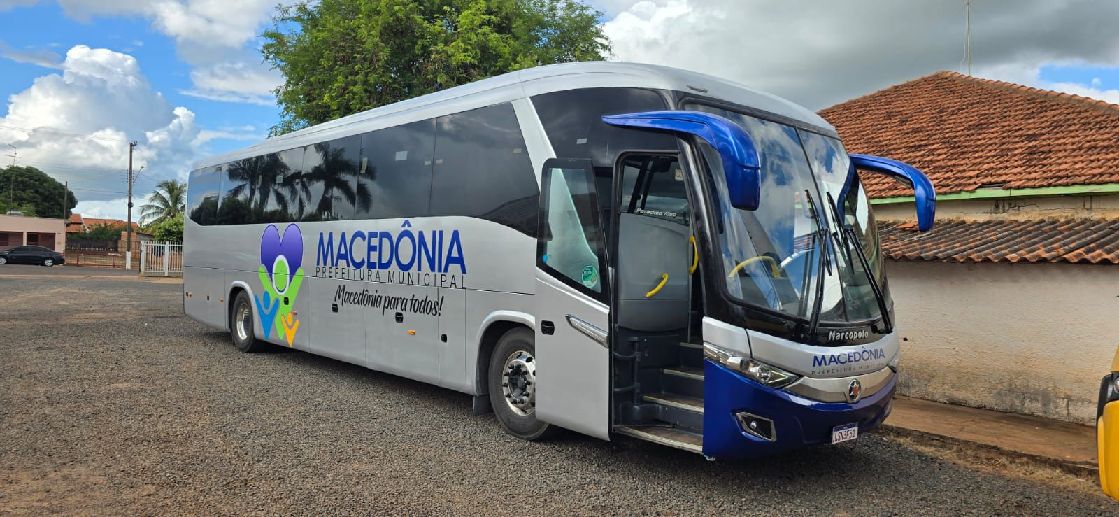 Macedônia investe R$ 400 mil na aquisição de novo ônibus para reforçar serviços do município