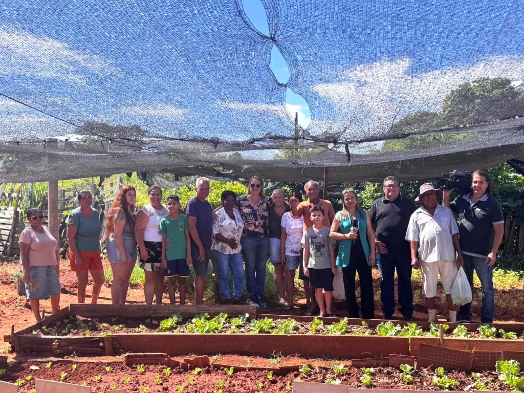 Horta Comunitária de Jales ganha destaque em gravação do programa TH+ Agro do SBT