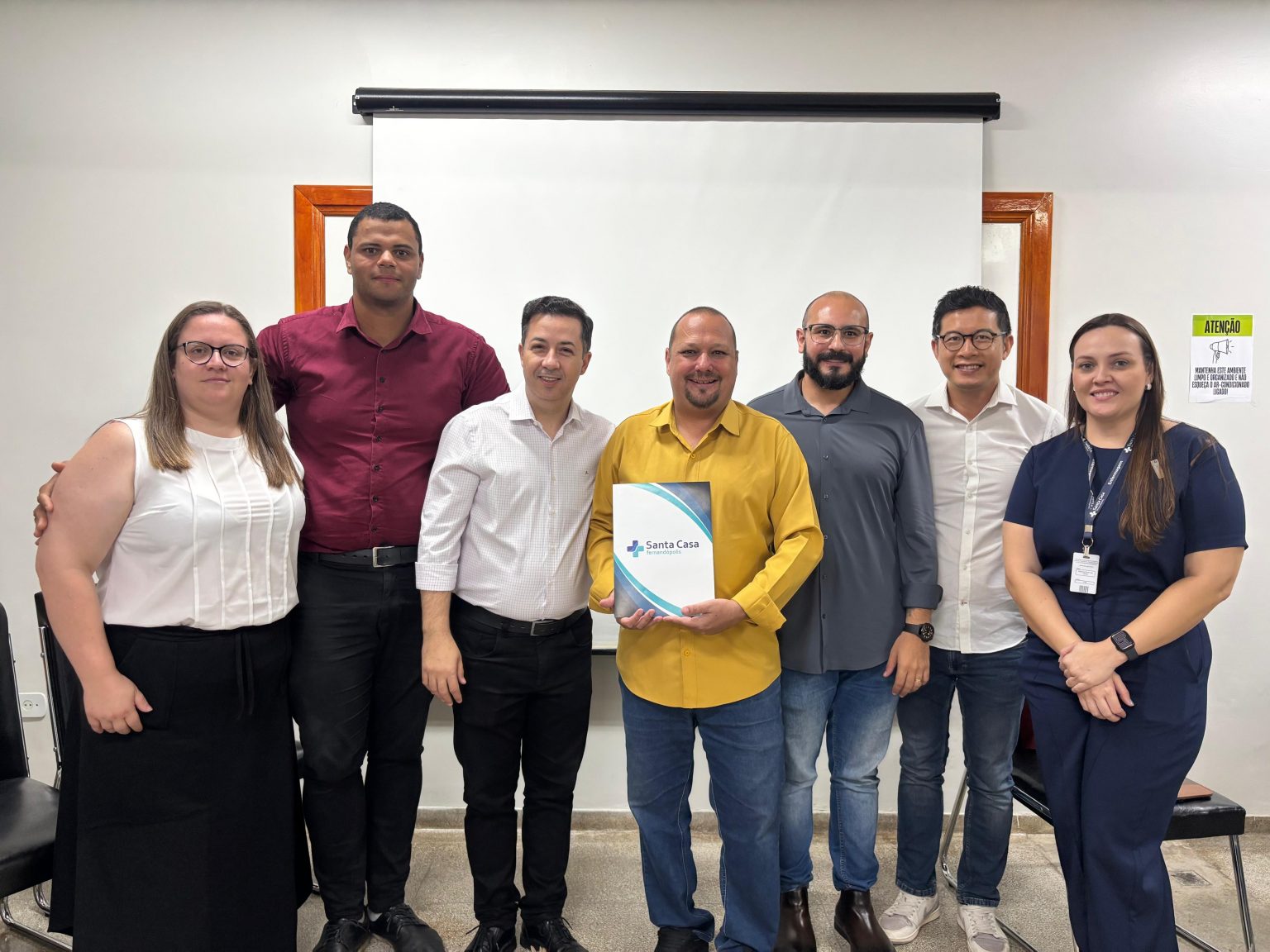 Santa Casa recebe representante do Ministério da Saúde e tem atuação validada como referência regional