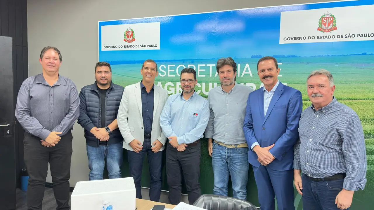 Prefeito de Santa Fé do Sul participa de audiência na Secretaria de Agricultura em defesa da produção de tilápia