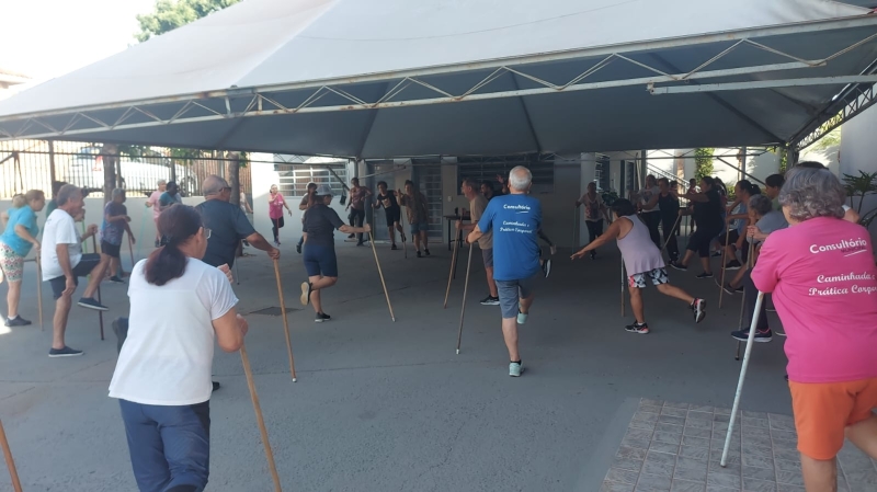 Rede de Consultórios Municipais promove grupo de atividades físicas com monitoramento de saúde para idosos