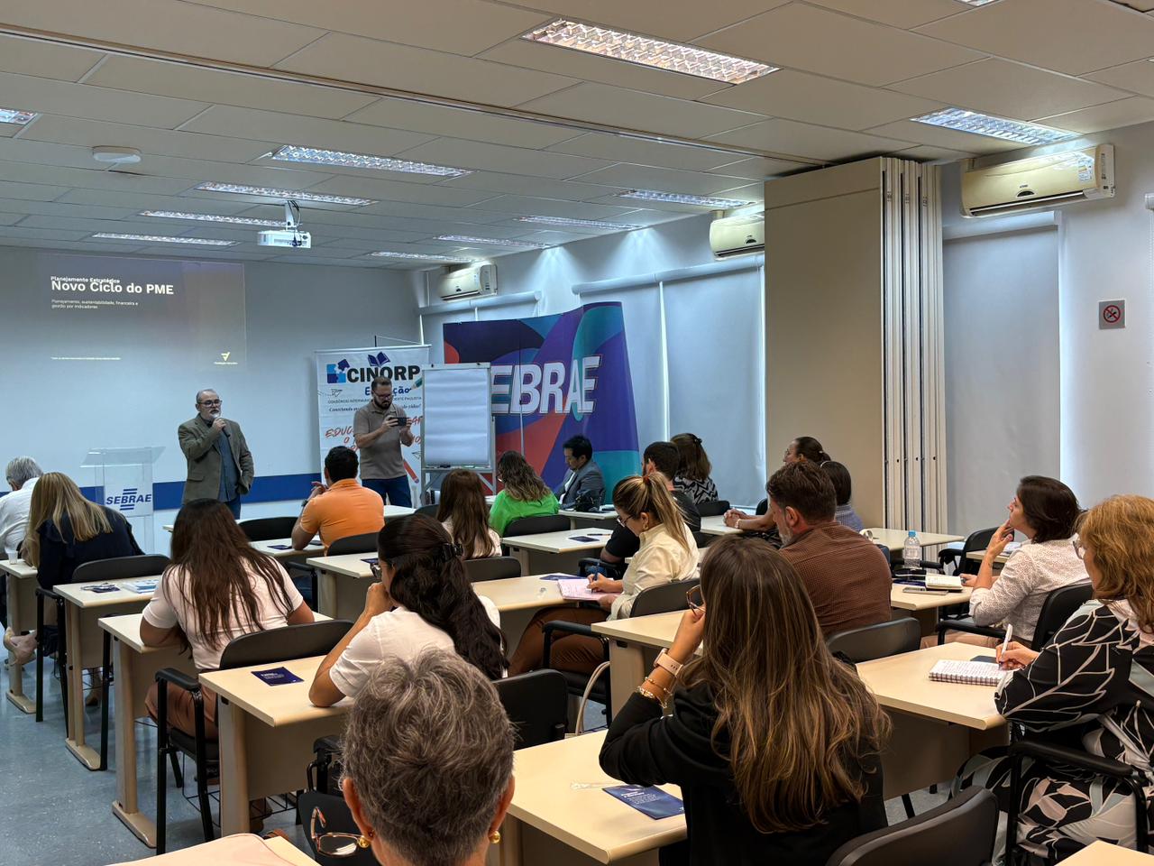 Cinorp realiza capacitação sobre gestão do Plano Municipal de Educação no Sebrae-SP  