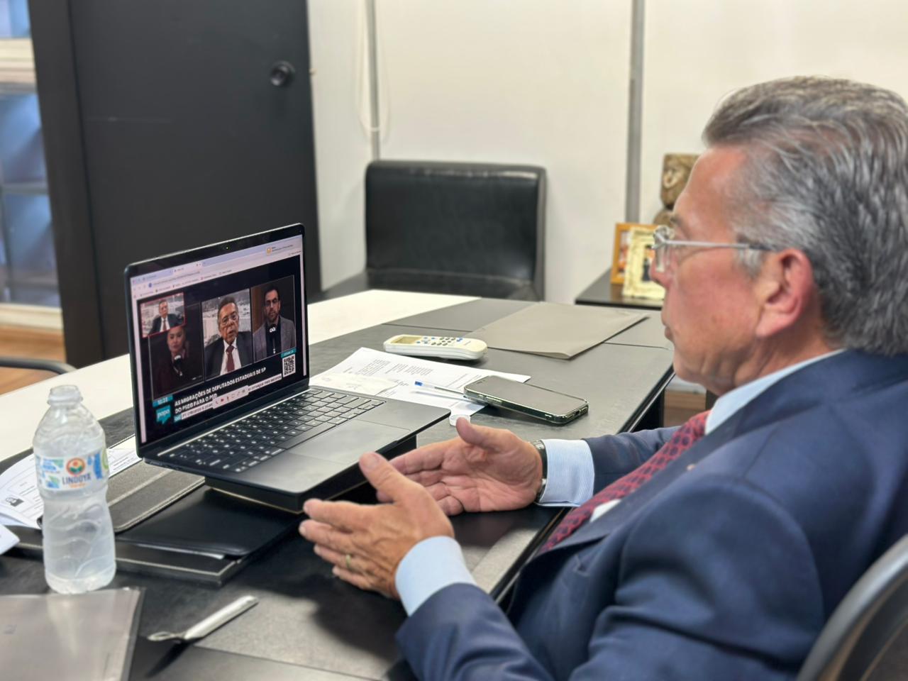 Deputado Carlão Pignatari discute cenário político e possível migração partidária em entrevista ao O Antagonista