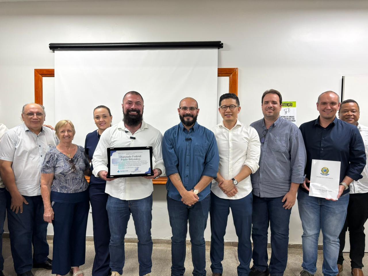 Santa Casa recebe visita do deputado Paulo Bilynskyj e oficializa emenda de R$ 750 mil