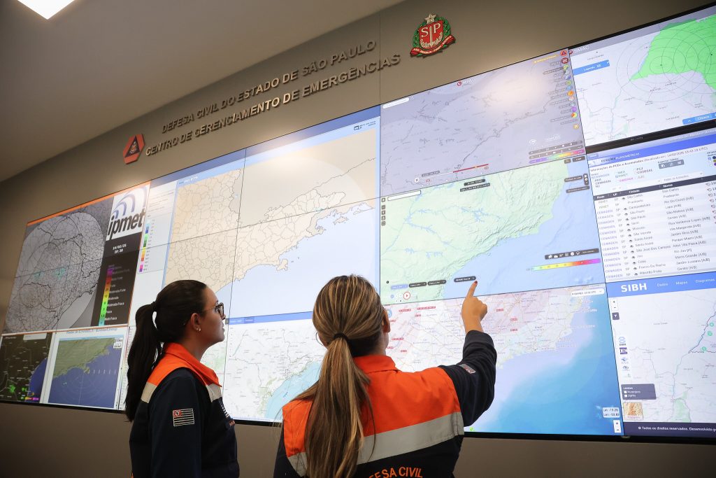 Defesa Civil de SP alerta para chuvas intensas a partir de domingo (8) e mobiliza gabinete de crise
