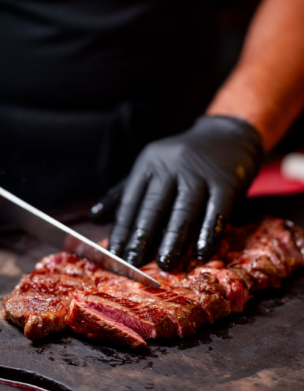 Churrasco de primeira, música ao vivo e diversão para toda a família animam a “Churrascada do 8”