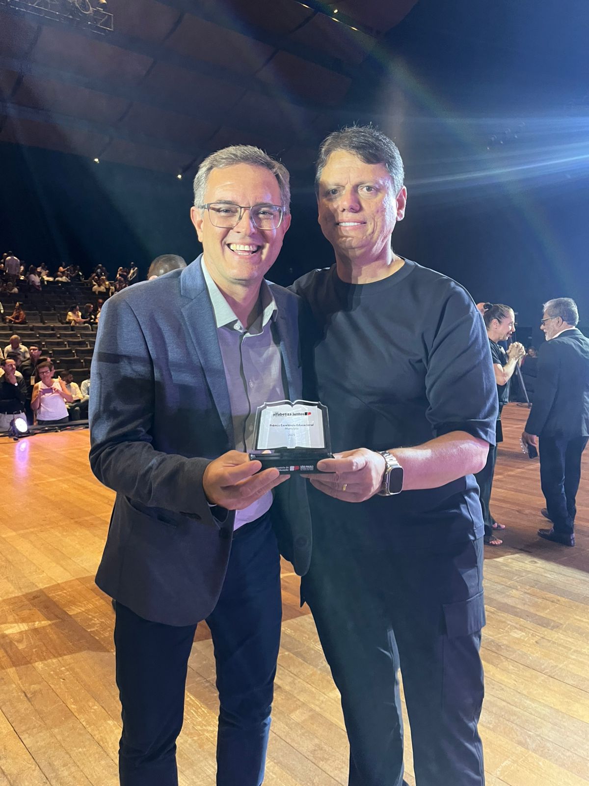 Educação de Fernandópolis é premiada por avanços na alfabetização