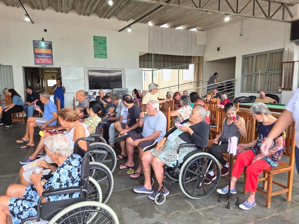 Idosos do CDI participam de encontro marcado por emoção, aprendizado e valorização