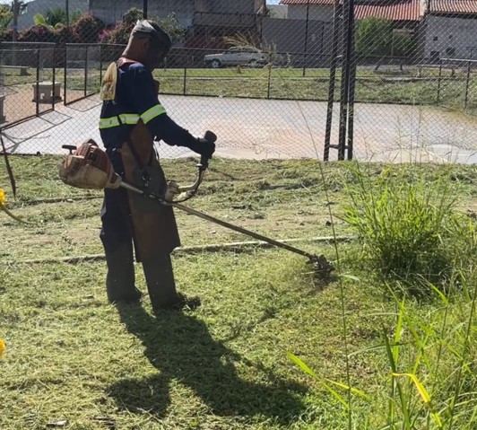 Roçagem ultrapassa 200 mil m² em Fernandópolis e Brasitânia
