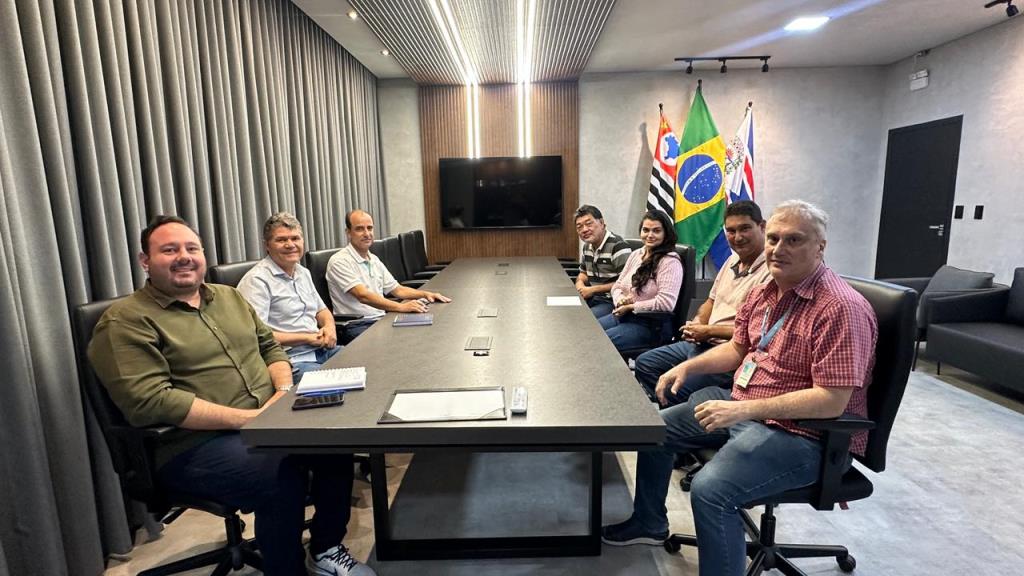 Equipe da Sabesp visita Prefeitura para alinhar projetos e melhorias no saneamento básico