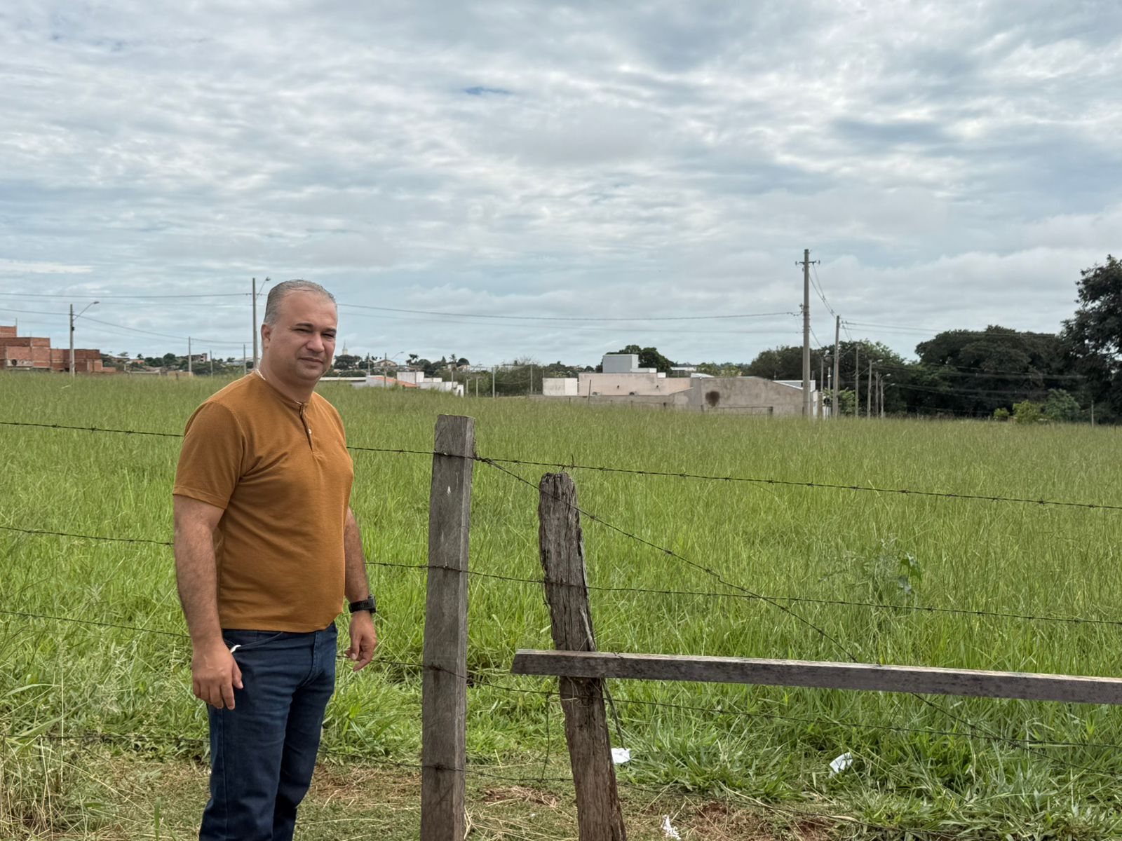 Jeferson da UniFEF cobra informações sobre obras viárias e abertura de nova ligação entre bairros de Fernandópolis