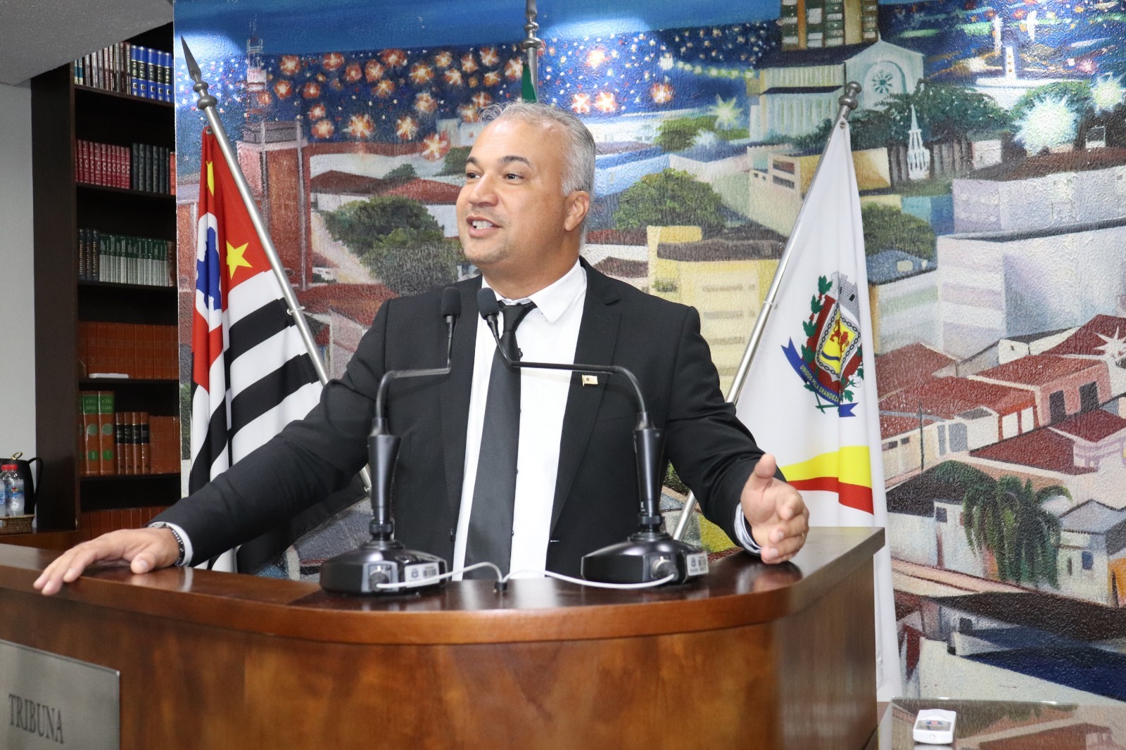 Câmara aprova requerimento de Jeferson da UniFEF sobre praça sensorial e inclusão em áreas públicas