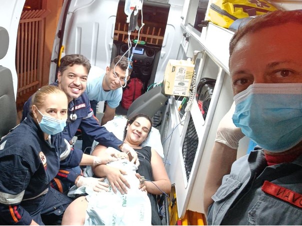 SAMU realiza parto dentro de ambulância