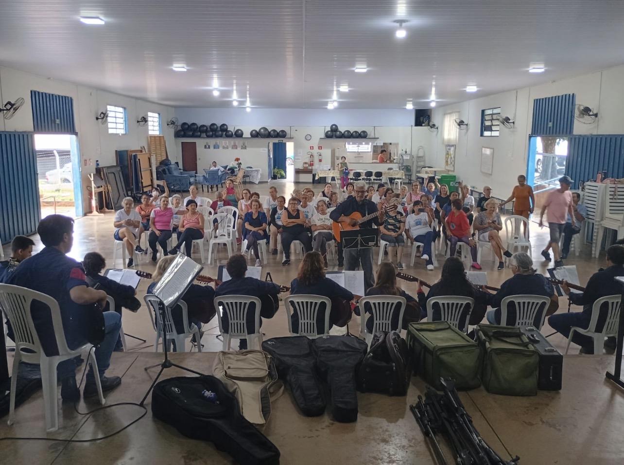 Orquestra de Violeiros se apresenta gratuitamente na ADVF dia 30 de abril, às 9h, em manhã especial de cultura e inclusão