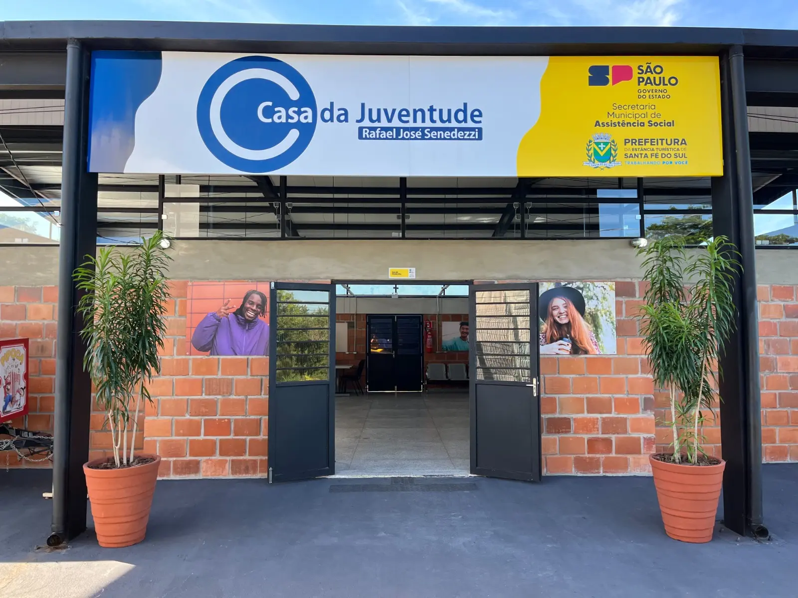 Casa da Juventude celebra dois anos transformando a vida de jovens em Santa Fé do Sul