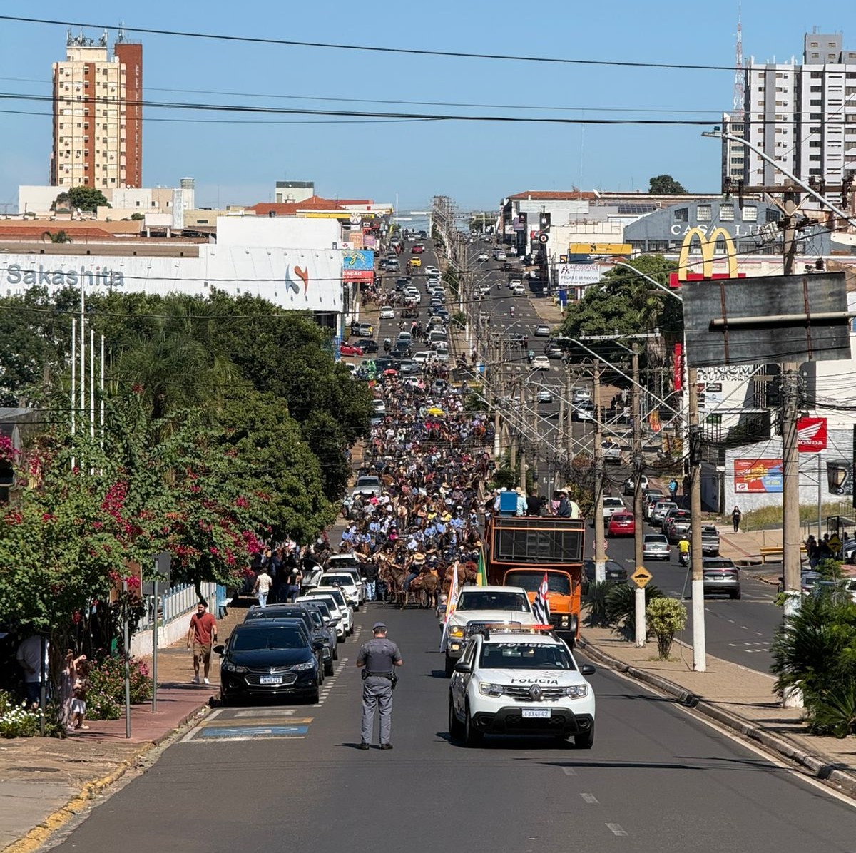 Cavalgada reúne 26 comitivas em Fernandópolis