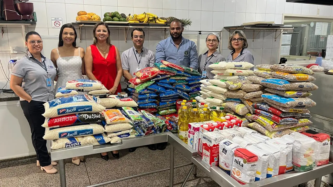 Administração Municipal repassa à Santa Casa de Misericórdia de Santa Fé do Sul alimentos arrecadados nas inscrições da 15ª Corrida do Trabalhador